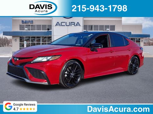 Used 2021 Toyota Camry XSE image 1