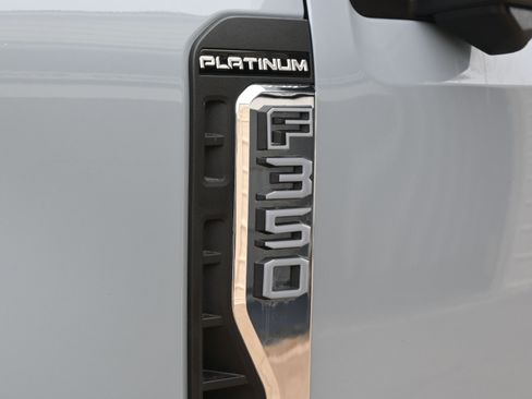 Used 2026 Ford F350 Platinum w/ Platinum Plus Package image 10
