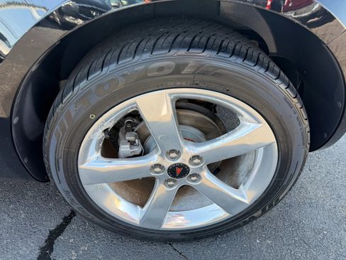 Used 2006 Pontiac Solstice Convertible w/ Premium Package RWD image 48