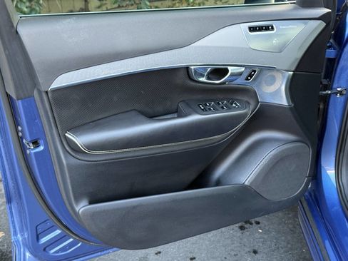 Used 2017 Volvo XC90 T6 R-Design w/ Vision Package image 11