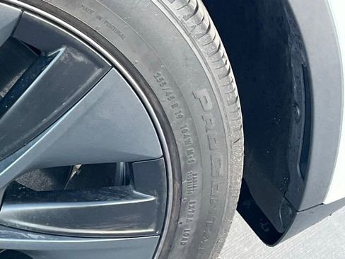 Used 2024 Tesla Model Y Long Range image 7