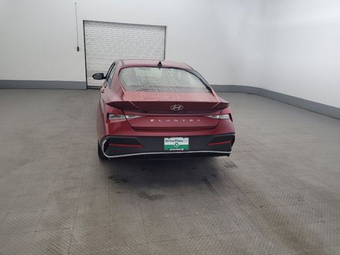 Used 2024 Hyundai Elantra SEL FWD image 6