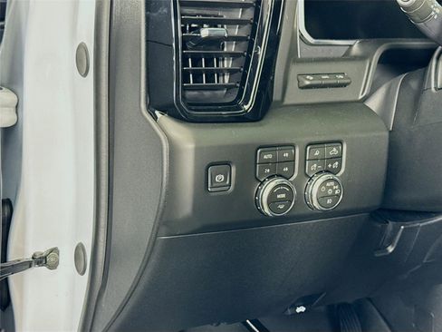 New 2026 GMC Sierra 3500 AT4 w/ AT4 Premium Plus Package AWD/4WD image 4