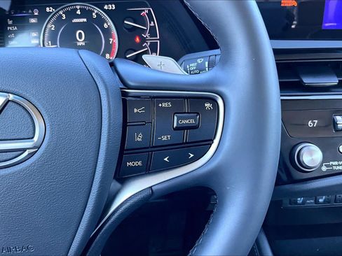 Used 2025 Lexus ES 350 w/ Premium Package FWD image 23