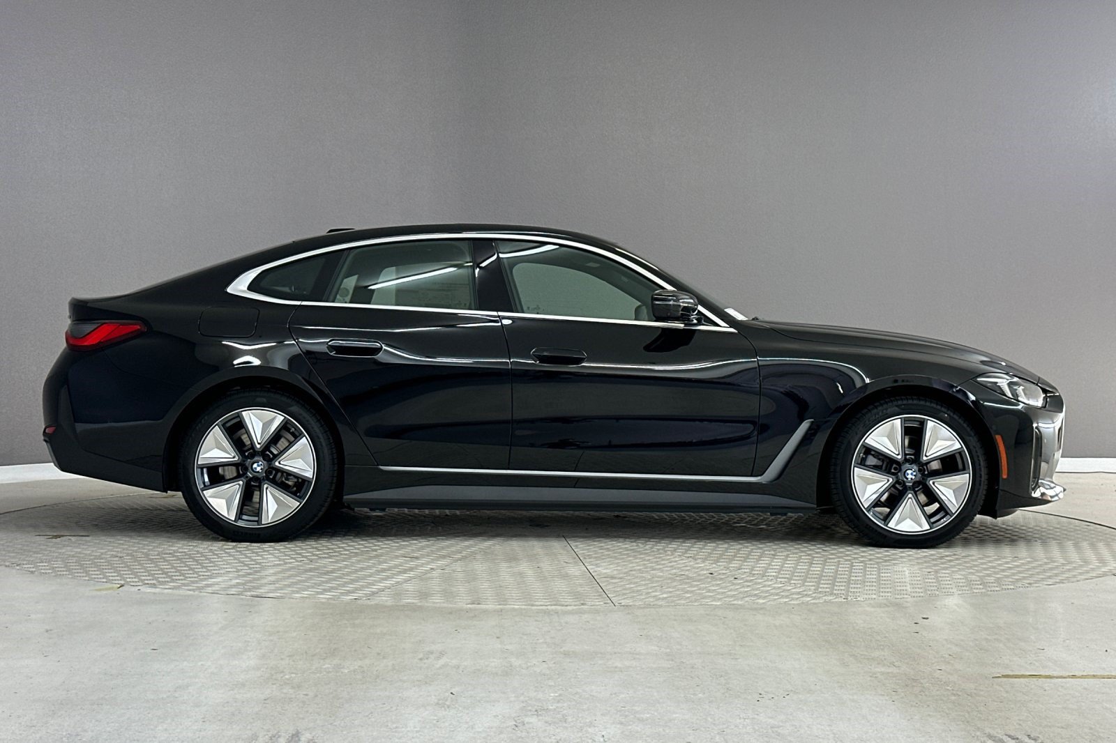 New 2026 BMW i4 eDrive40 w/ Premium Package RWD image 7
