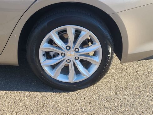 Used 2024 Chevrolet Malibu LT image 16