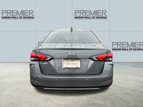 New 2025 Nissan Kicks SR image 6