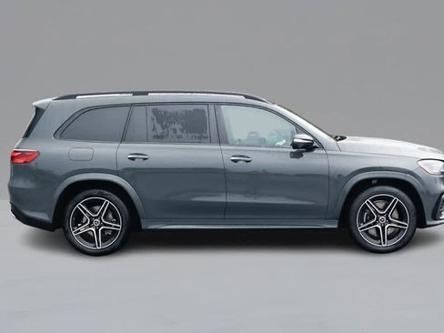 New 2026 Mercedes-Benz GLS 450 4MATIC image 4
