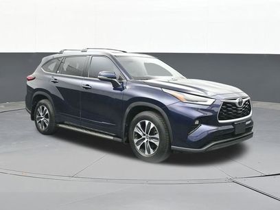 Used 2021 Toyota Highlander XLE