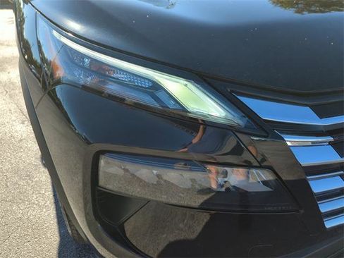 Certified 2025 Nissan Rogue S image 13