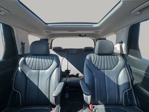Used 2024 Hyundai Palisade Limited FWD image 18