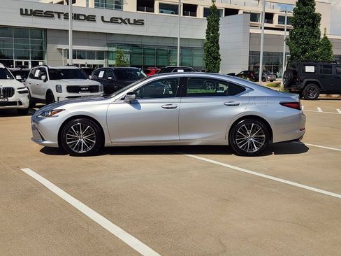 Certified 2023 Lexus ES 350 w/ Premium Package FWD image 4