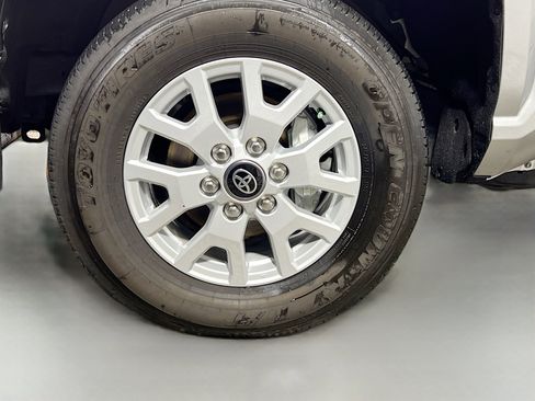 Used 2024 Toyota Tacoma SR5 image 14