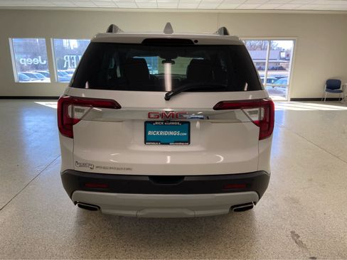 Used 2021 GMC Acadia SLT image 6