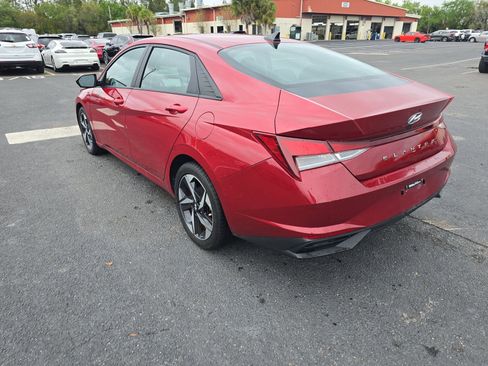 Used 2023 Hyundai Elantra SEL w/ Convenience Package image 8