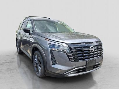 New 2026 Nissan Pathfinder SL w/ SL Premium Package