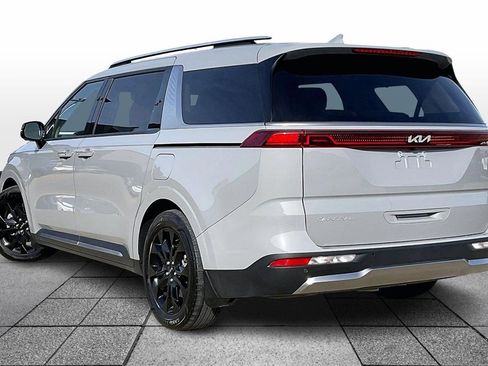 Certified 2024 Kia Carnival SX Prestige image 11