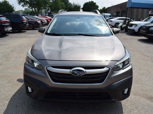 Used 2021 Subaru Outback Premium w/ Tech Package 1 AWD/4WD image 5