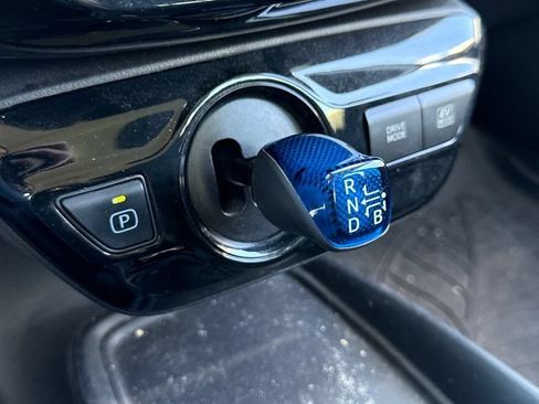 Used 2019 Toyota Prius LE AWD/4WD image 31