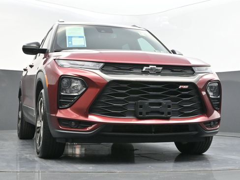 Used 2023 Chevrolet TrailBlazer RS w/ Convenience Package FWD image 36