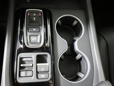 New 2025 Honda Pilot Touring image 16