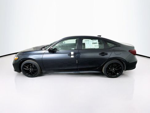 Used 2023 Honda Civic Sport image 3