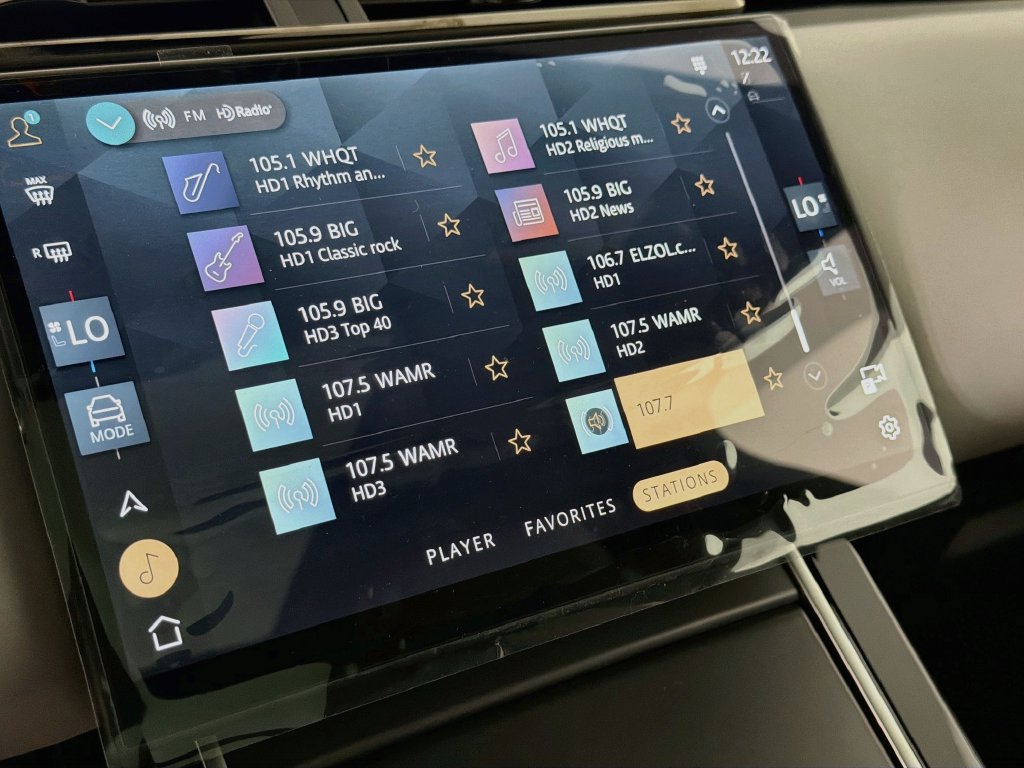 New 2026 Land Rover Range Rover Velar S AWD/4WD image 15