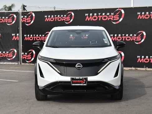 Used 2024 Nissan Ariya FWD image 2