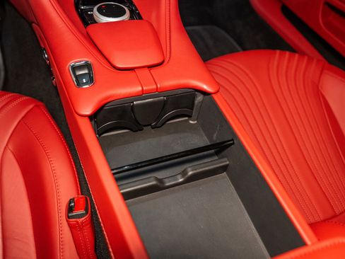 Used 2023 Aston Martin DB11 Coupe image 35