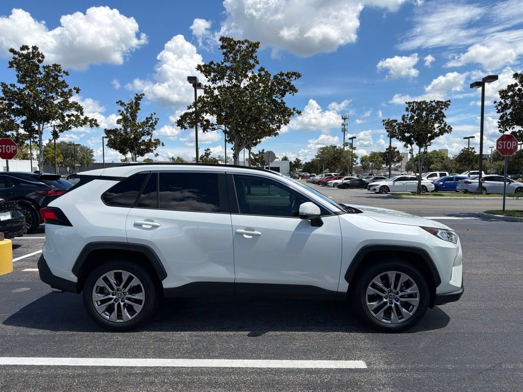 Used 2021 Toyota RAV4 XLE Premium FWD image 2