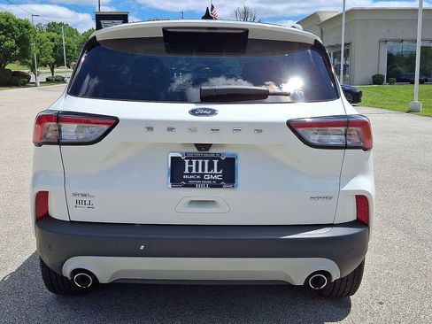 Used 2021 Ford Escape SEL w/ Technology Package AWD/4WD image 15