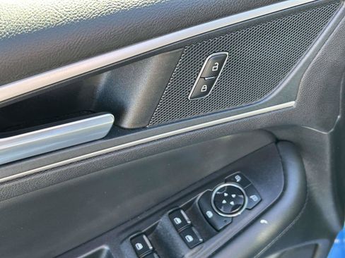 Used 2024 Ford Edge SEL image 18