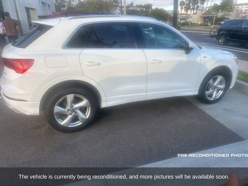 Used 2021 Audi Q3 2.0T Premium image 4