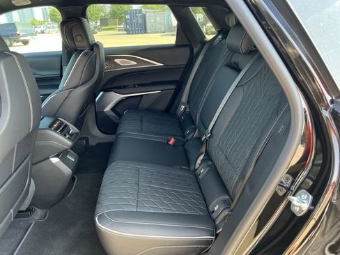 New 2026 Cadillac Lyriq V image 26