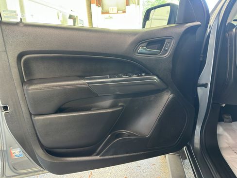 Used 2019 GMC Canyon All Terrain w/ Trailering Package image 18