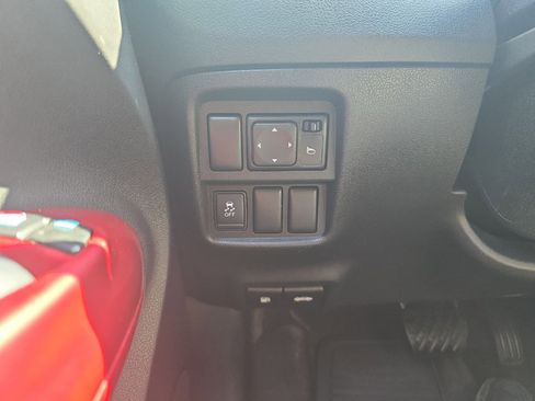 Used 2017 Nissan Juke SV w/ Technology Package image 28