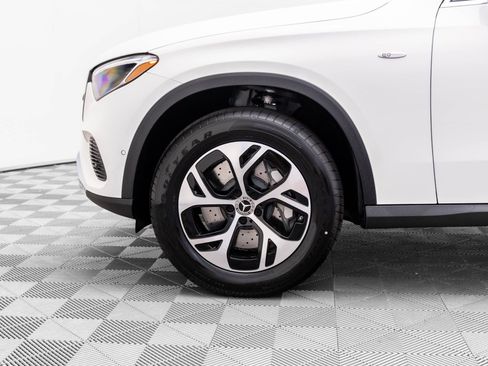 New 2025 Mercedes-Benz GLC 350e 4MATIC image 32