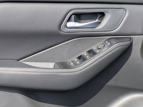 New 2026 Nissan Rogue SV FWD image 13