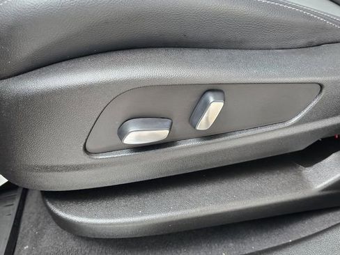 Certified 2023 Cadillac XT5 Luxury image 6