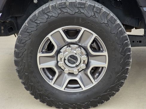 Used 2024 Ford F250 Lariat image 10