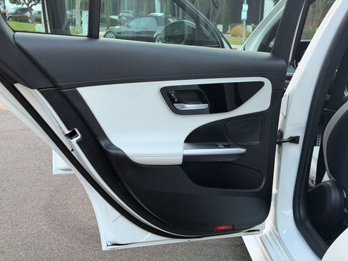 Used 2022 Mercedes-Benz C 300 C 300 Sedan 4D image 18