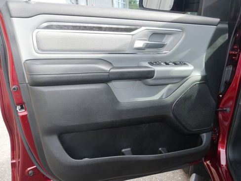 Used 2019 RAM 1500 Big Horn AWD/4WD image 12