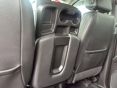 Used 2022 GMC Sierra 1500 SLT w/ X31 Off-Road Package image 19