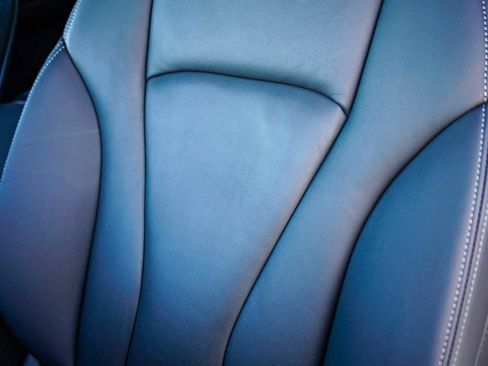 Used 2025 Audi Q7 Premium w/ Convenience Package image 27