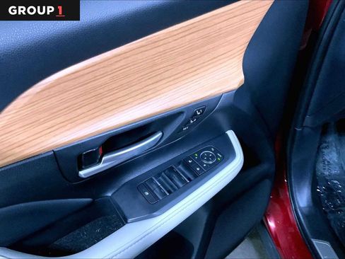 Used 2024 Toyota Grand Highlander Limited image 35