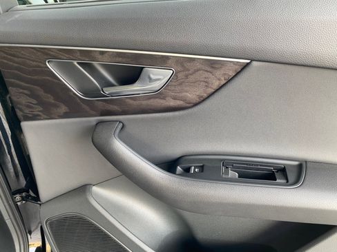 Used 2021 Audi Q7 2.0T Premium Plus w/ Executive Package image 43