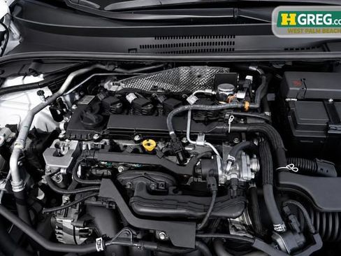 Used 2025 Toyota Corolla LE FWD image 17