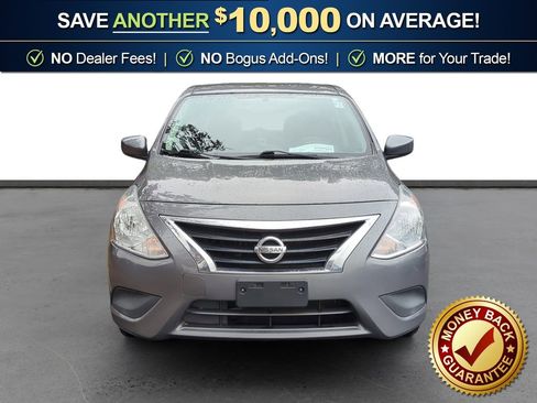 Used 2019 Nissan Versa SV image 11