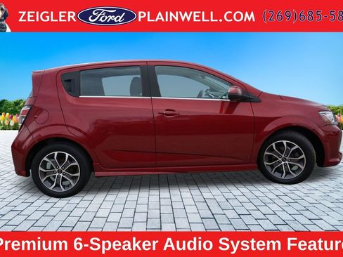 Used 2020 Chevrolet Sonic LT w/ Convenience Package FWD image 6