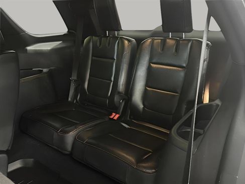 Used 2018 Ford Explorer Sport AWD/4WD image 11